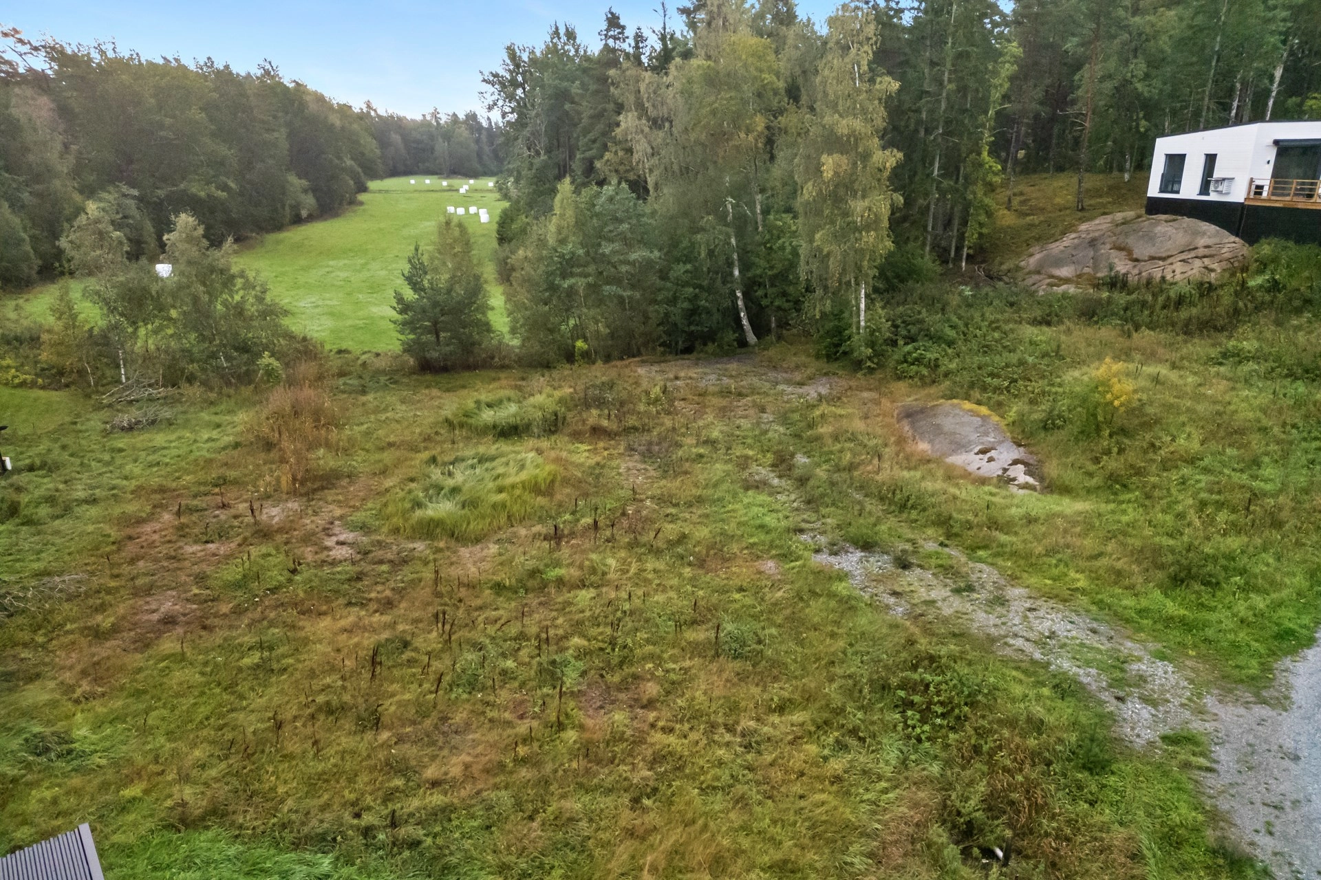 Sydvästläge med sjöutsikt och båtplats – en skärgårdsdröm på Blidö