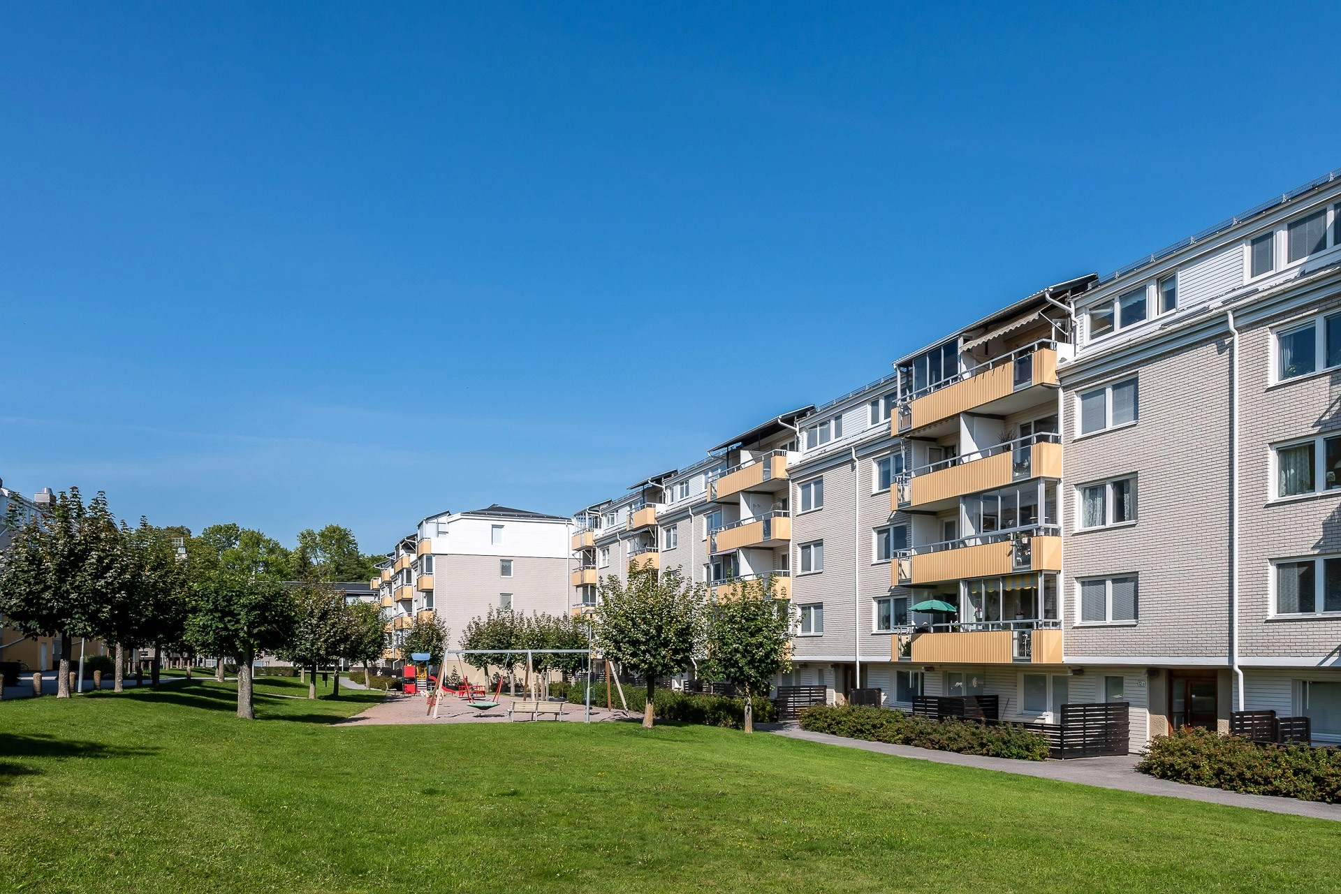 Högst upp i huset med hiss och fin utsikt