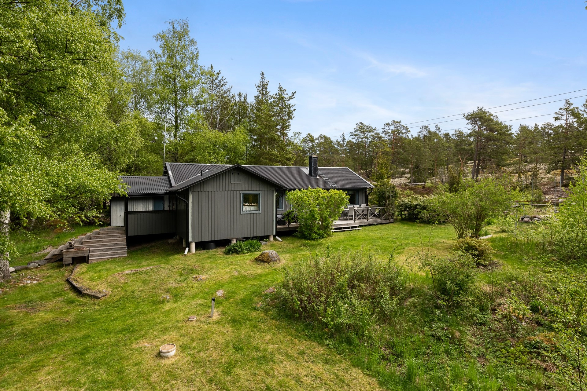 Fritidshus med stor gäststuga på populära Vätö!