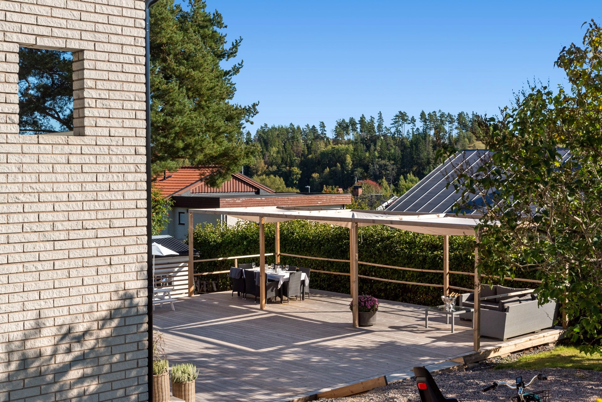 Nyrenoverad villa med högt läge i Kvisthamra!