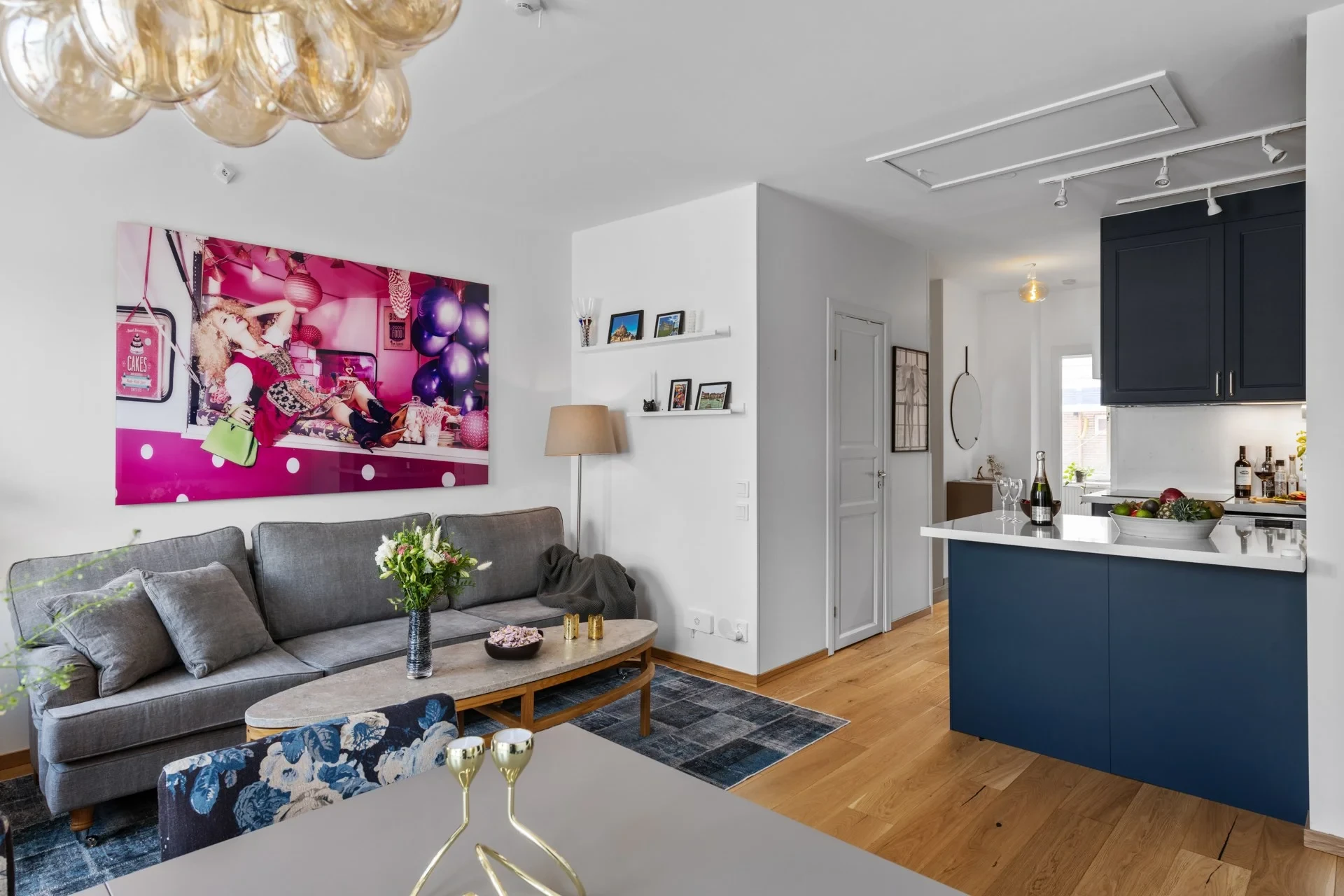 Härlig tvåa i eget litet hus mitt på stan