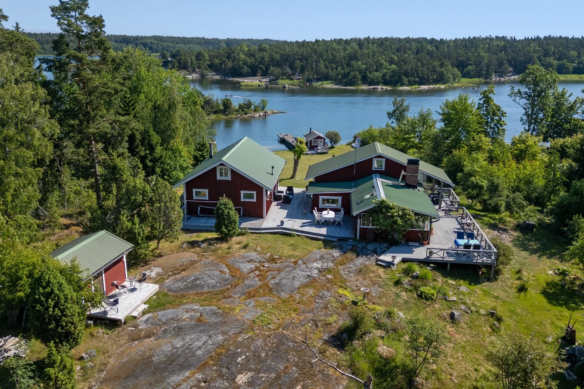 Sjöställe i ogenerat läge på ö Askholmen strax utanför Fogdö!