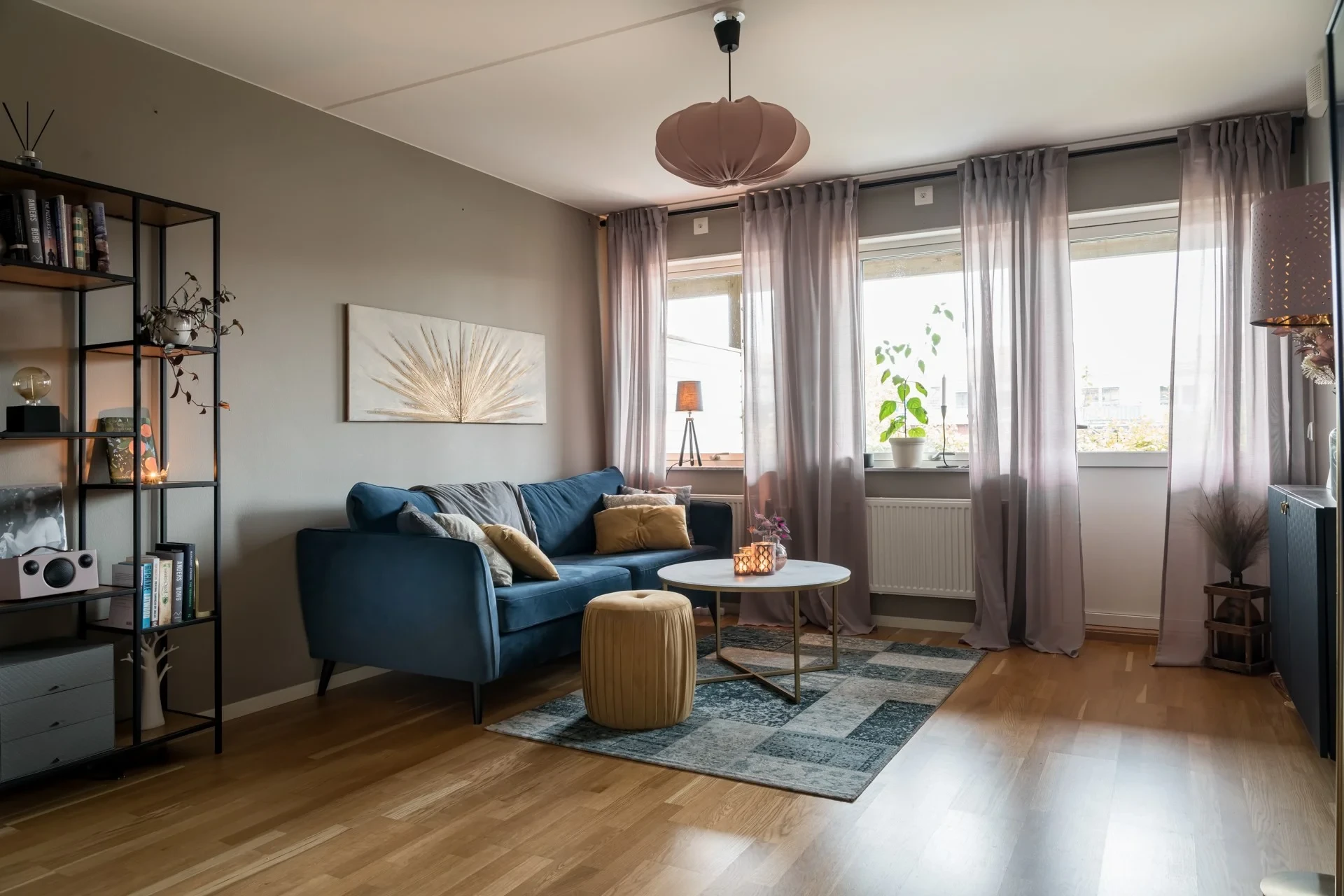Välplanerad tvåa i markplan med naturnära läge