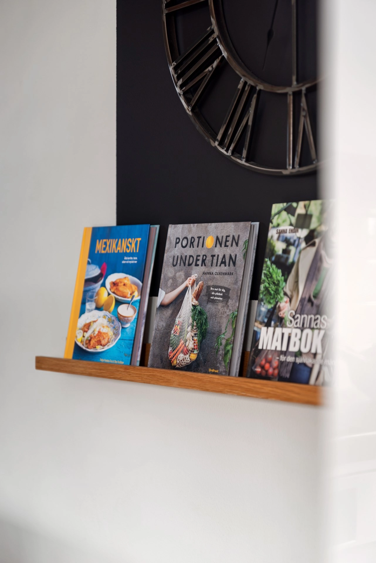 Kvadratsmart tvåa med enorm uteplats och närhet till allt!