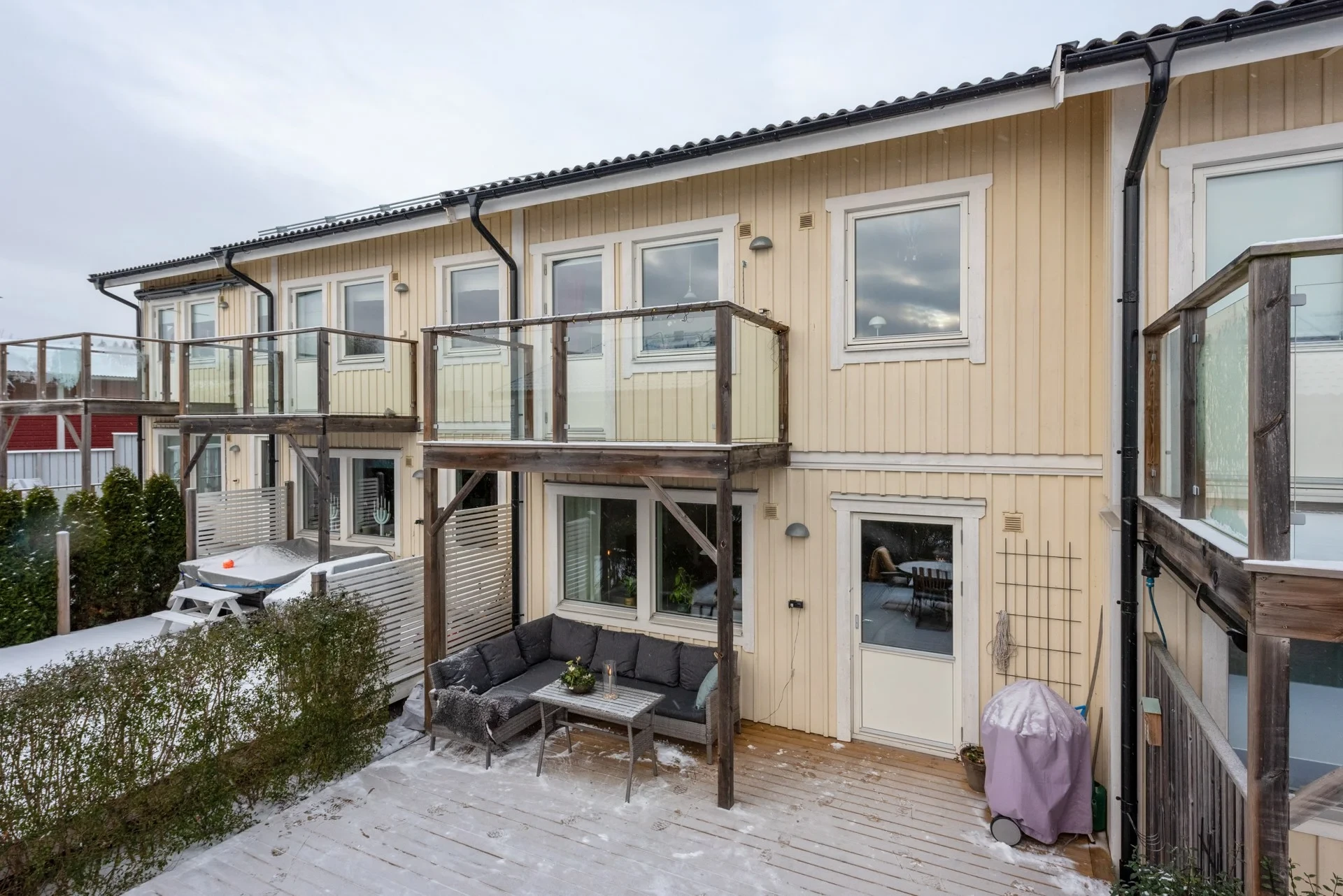 Väldisponerat radhus med närhet till det mesta