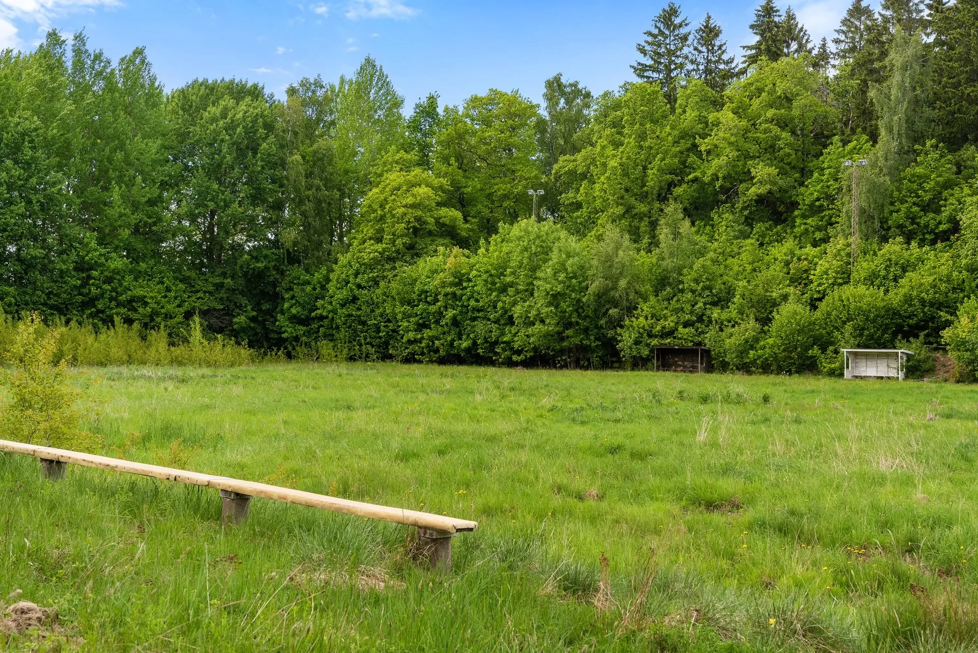 Lättbebyggd tomt i lantligt läge utan detaljplan!
