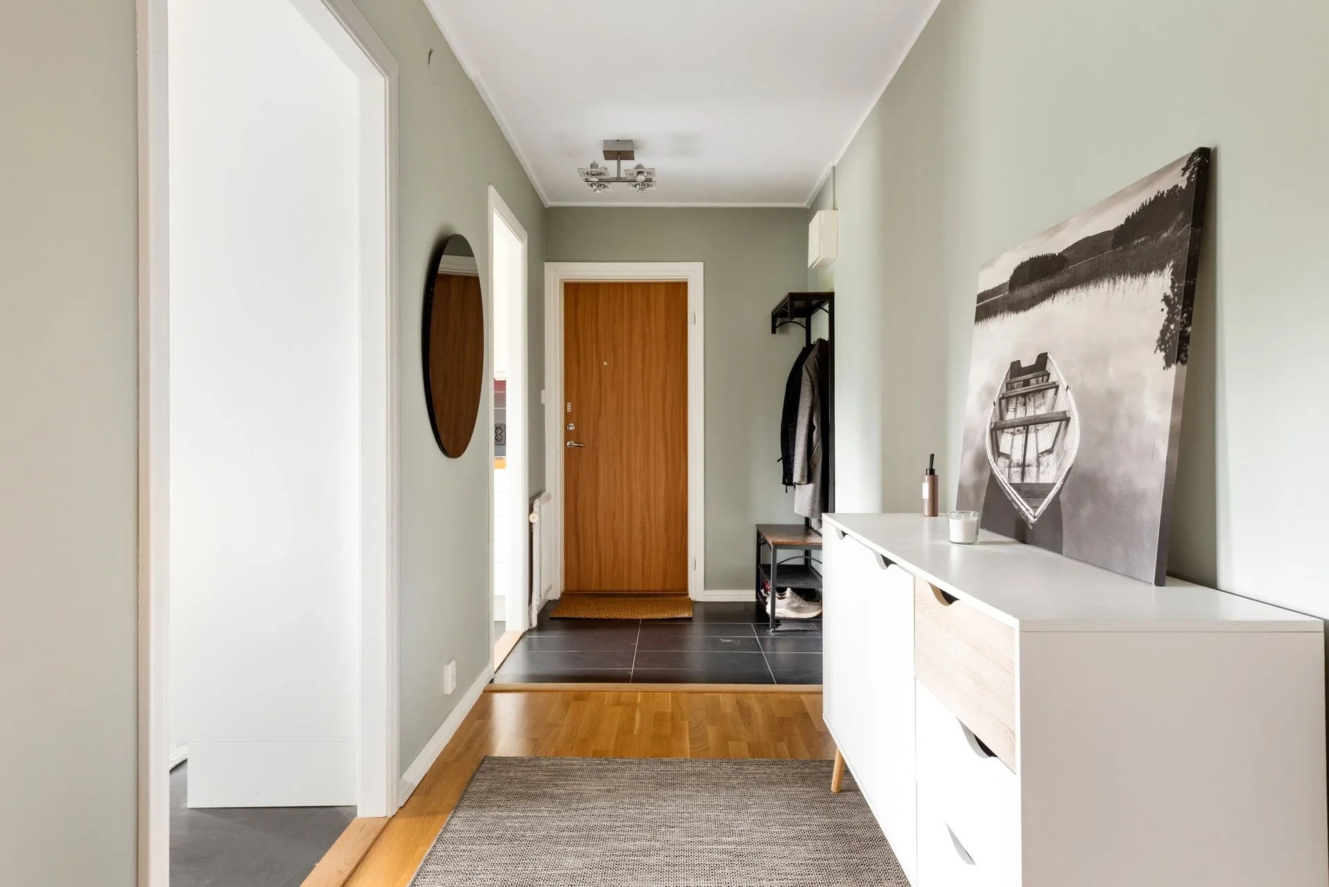 Stilrent renoverad stor tvåa i skuldfri förening!