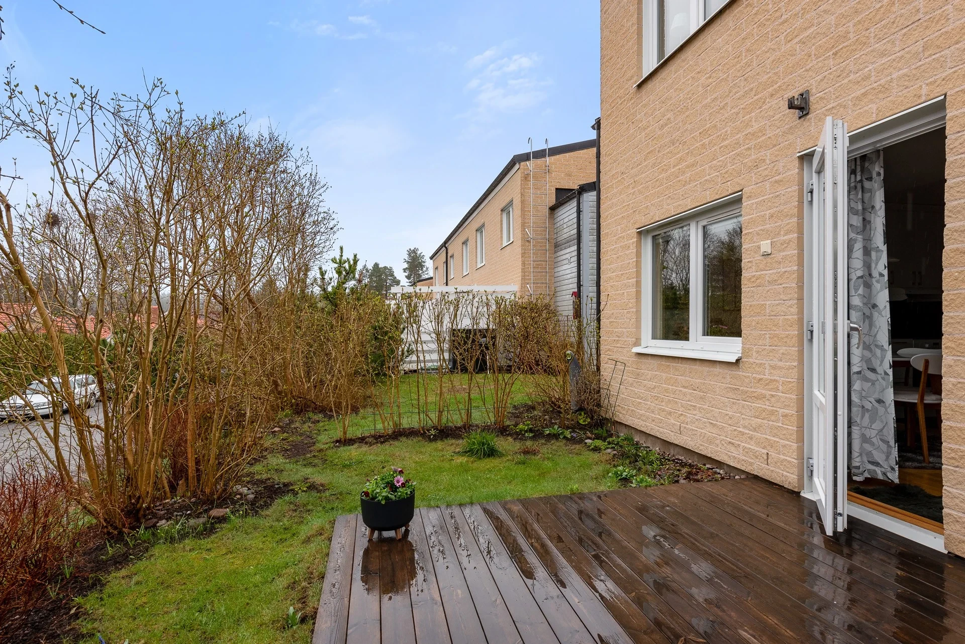 Väldisponerad och mycket trivsam trea i markplan