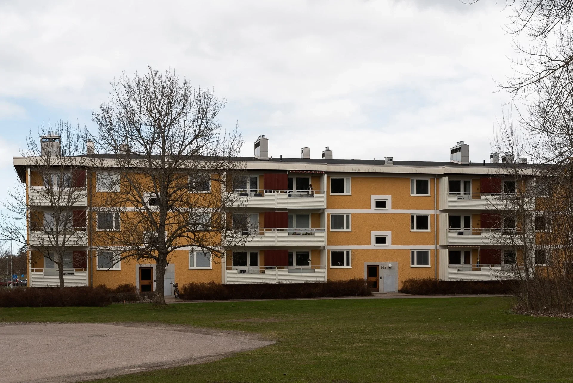 Väldisponerad tvåa i omtyckt förening och med minimal insyn