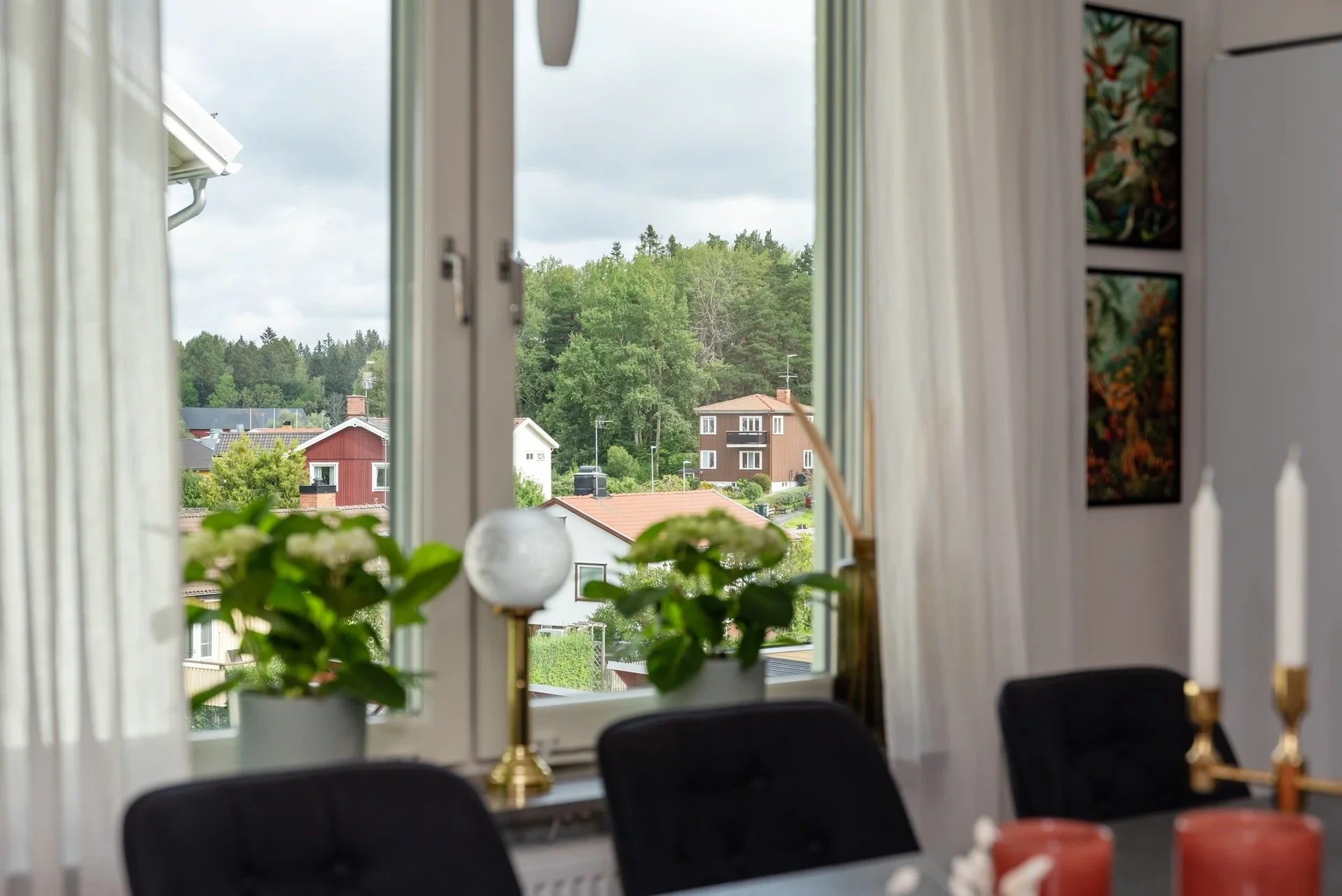 Fantastisk 4:a i centrala Norrtälje med 3 balkonger!