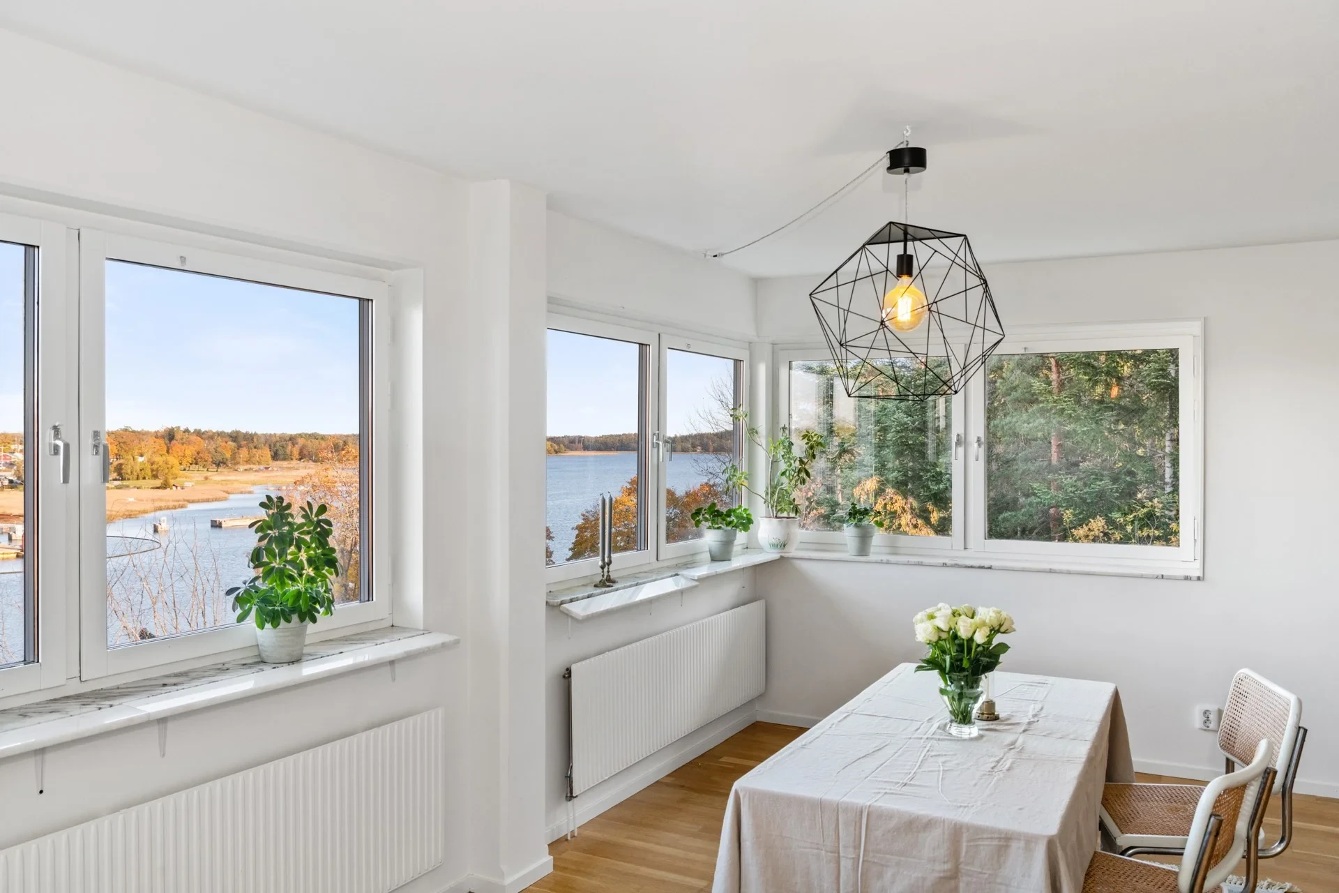 Gavelfemma med storlek som en villa samt nytt kök och nya badrum 2017!