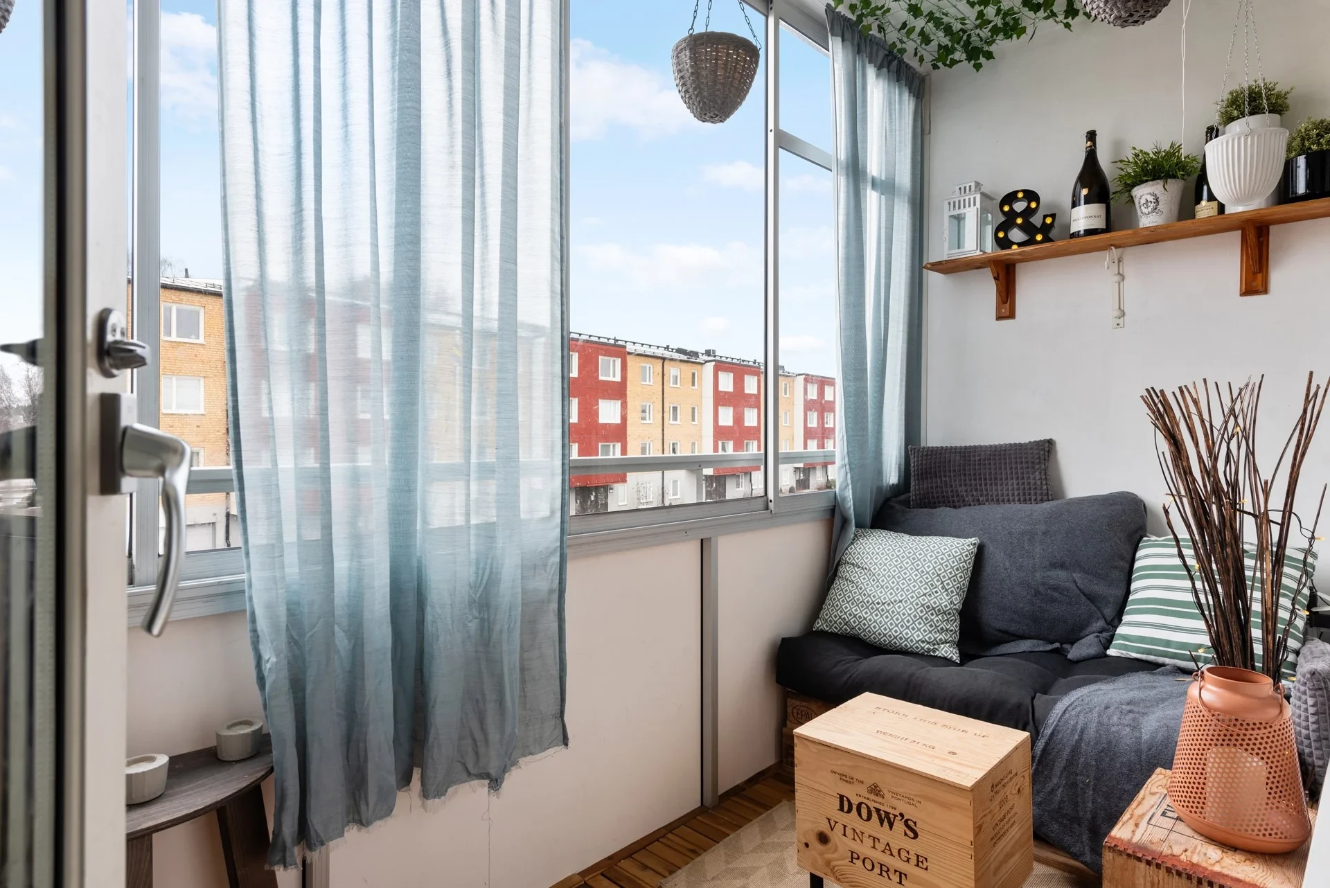 Fantastisk gaveltrea med trendigt kök och exklusiva materialval