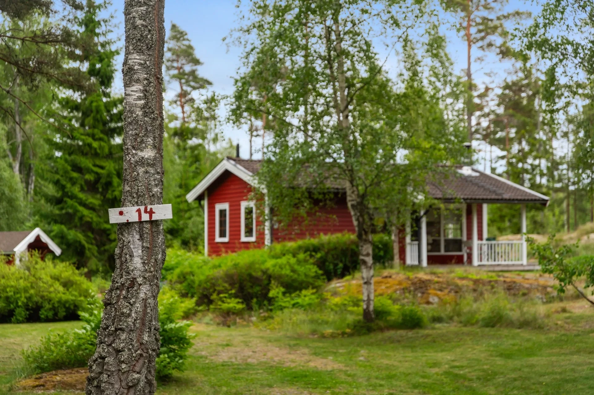 Välskött fritidshus för nyttjande året runt på Väddö med båtplats!