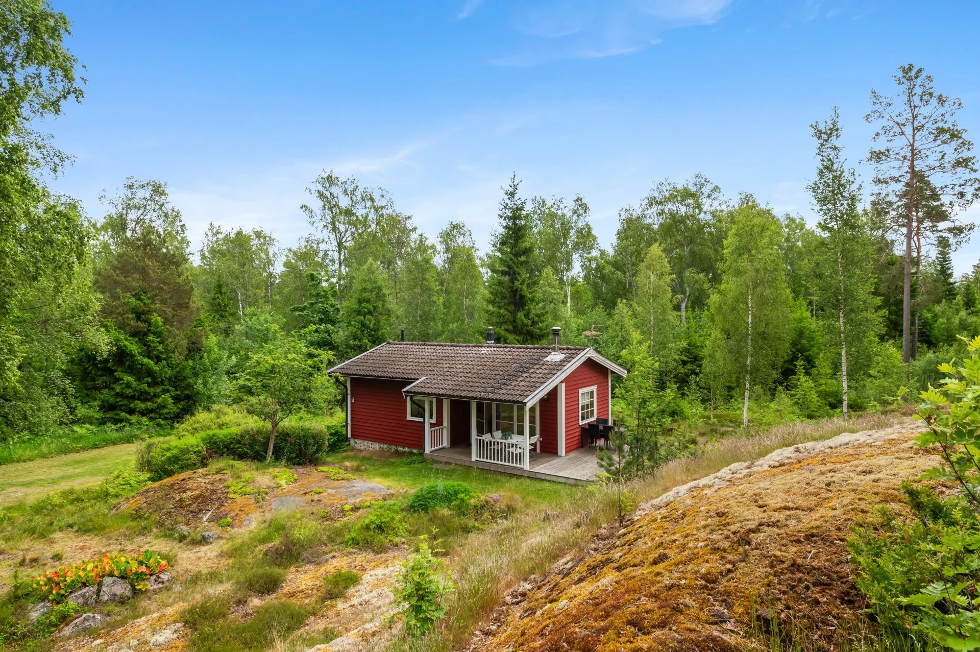 Välskött fritidshus för nyttjande året runt på Väddö med båtplats!