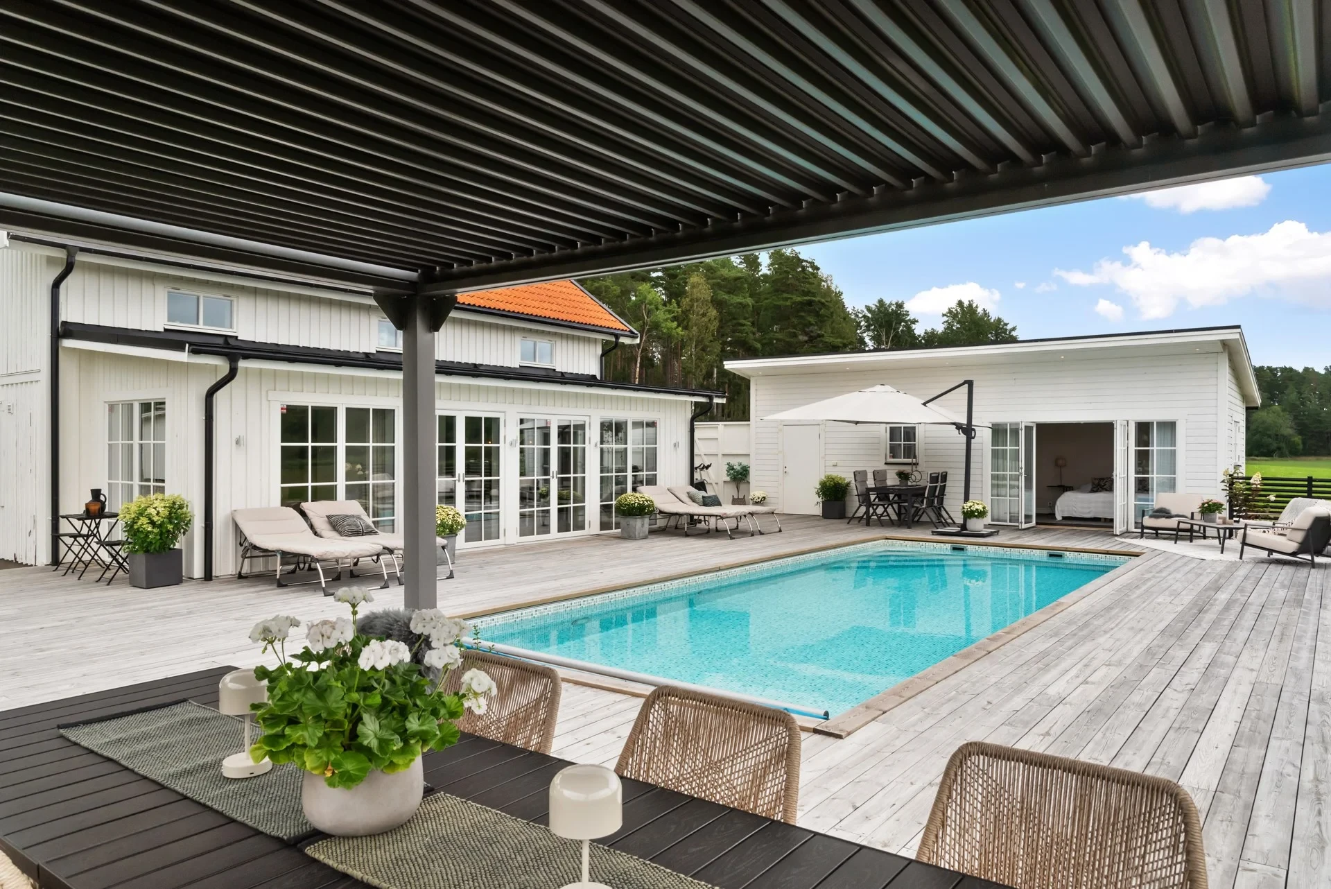 Exklusiv villa i fantastiskt läge!