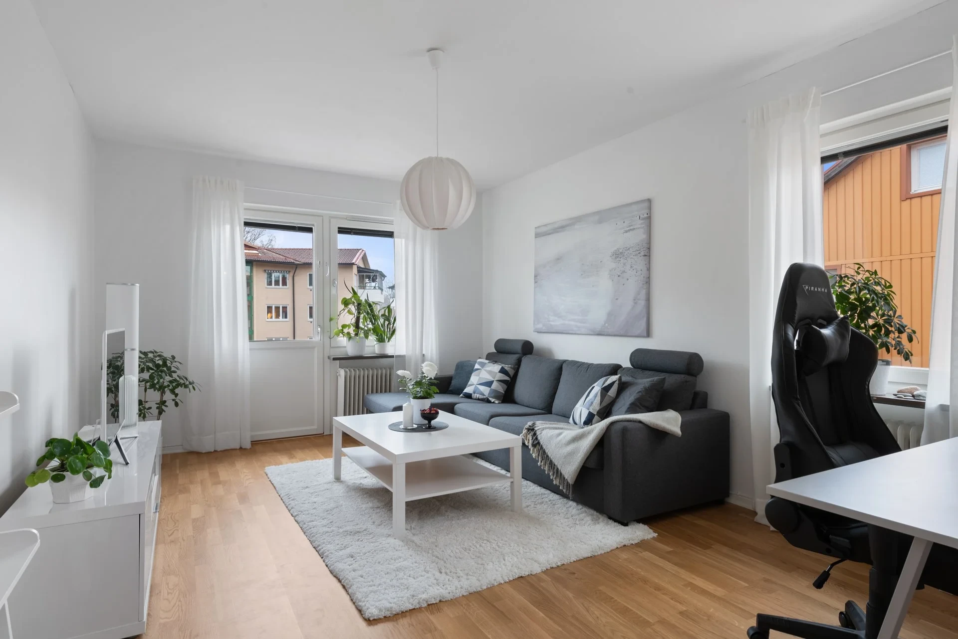 Modern och stilfull gaveltvåa nära centrum