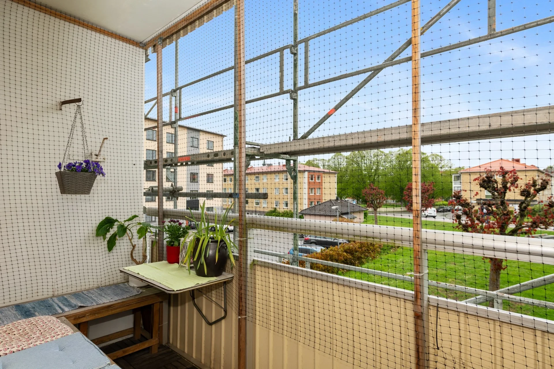 Central tvåa med balkong i västerläge!