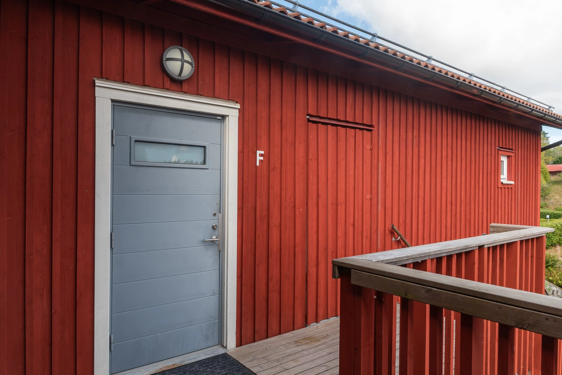 Modern och trivsam tvåa i Färsna med balkong i väster