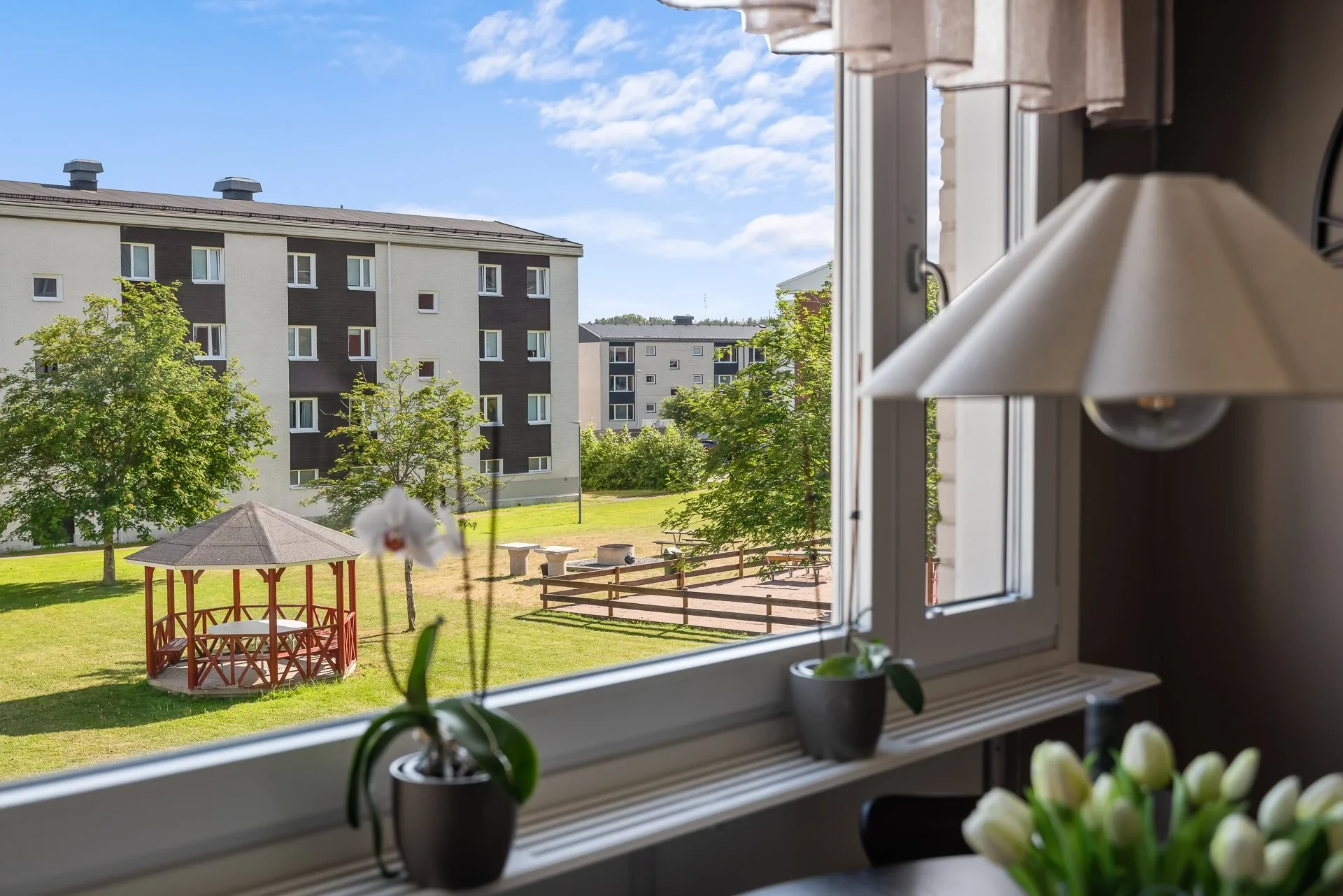 Välplanerad och trivsam trea en trappa upp