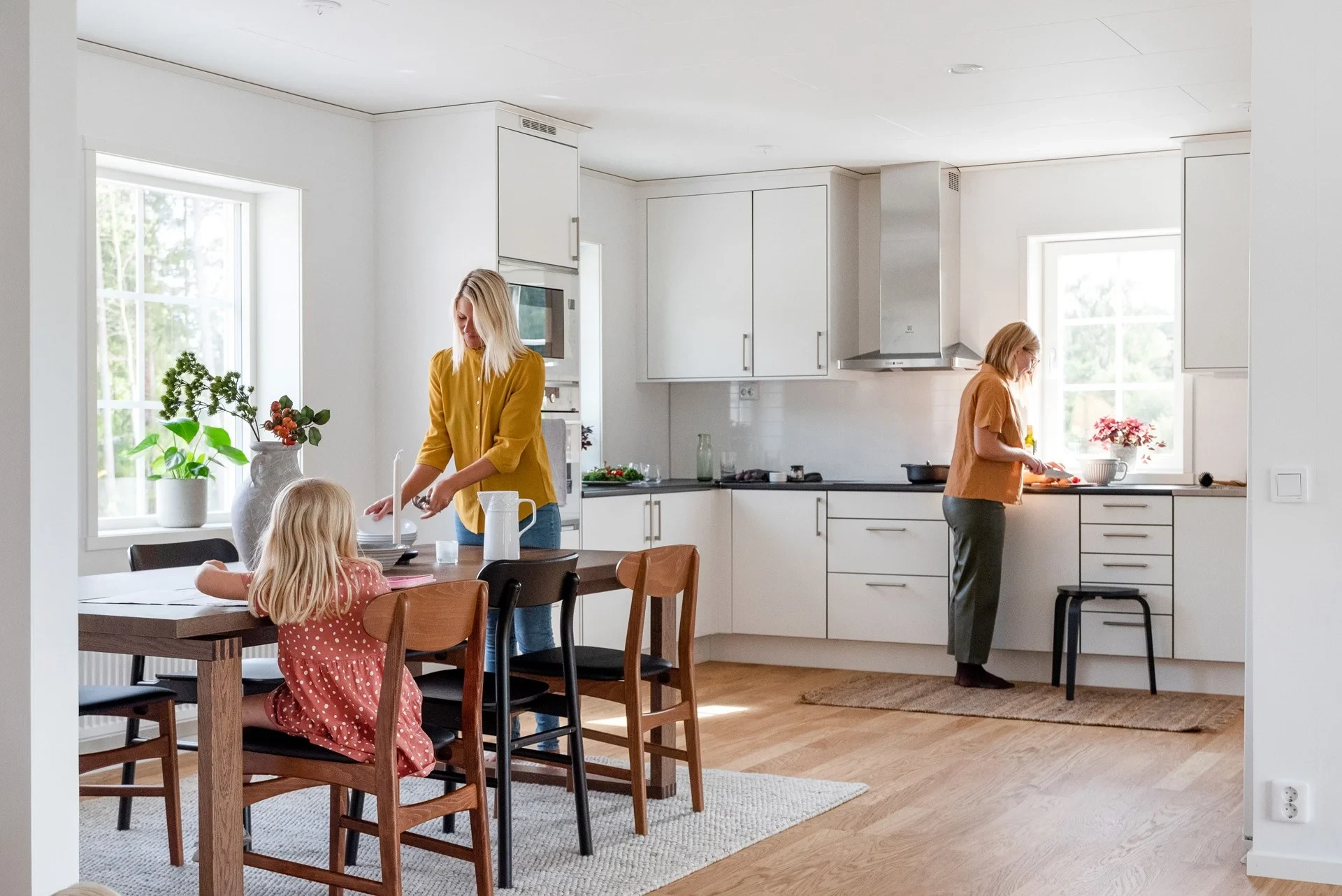 Nybyggd enplansvilla med generösa sociala umgängesytor!
