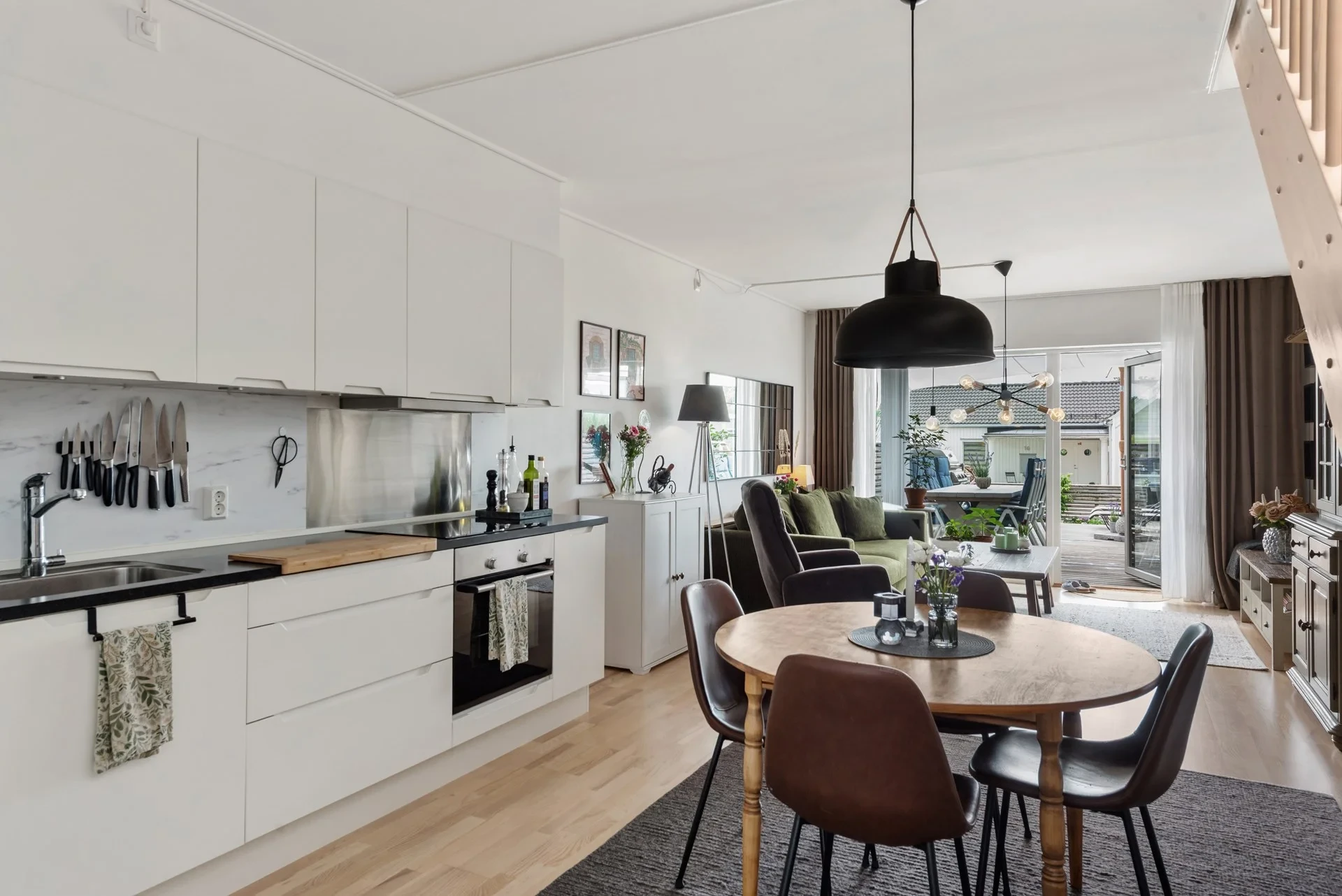 Ljust och modernt bostadsrättsradhus