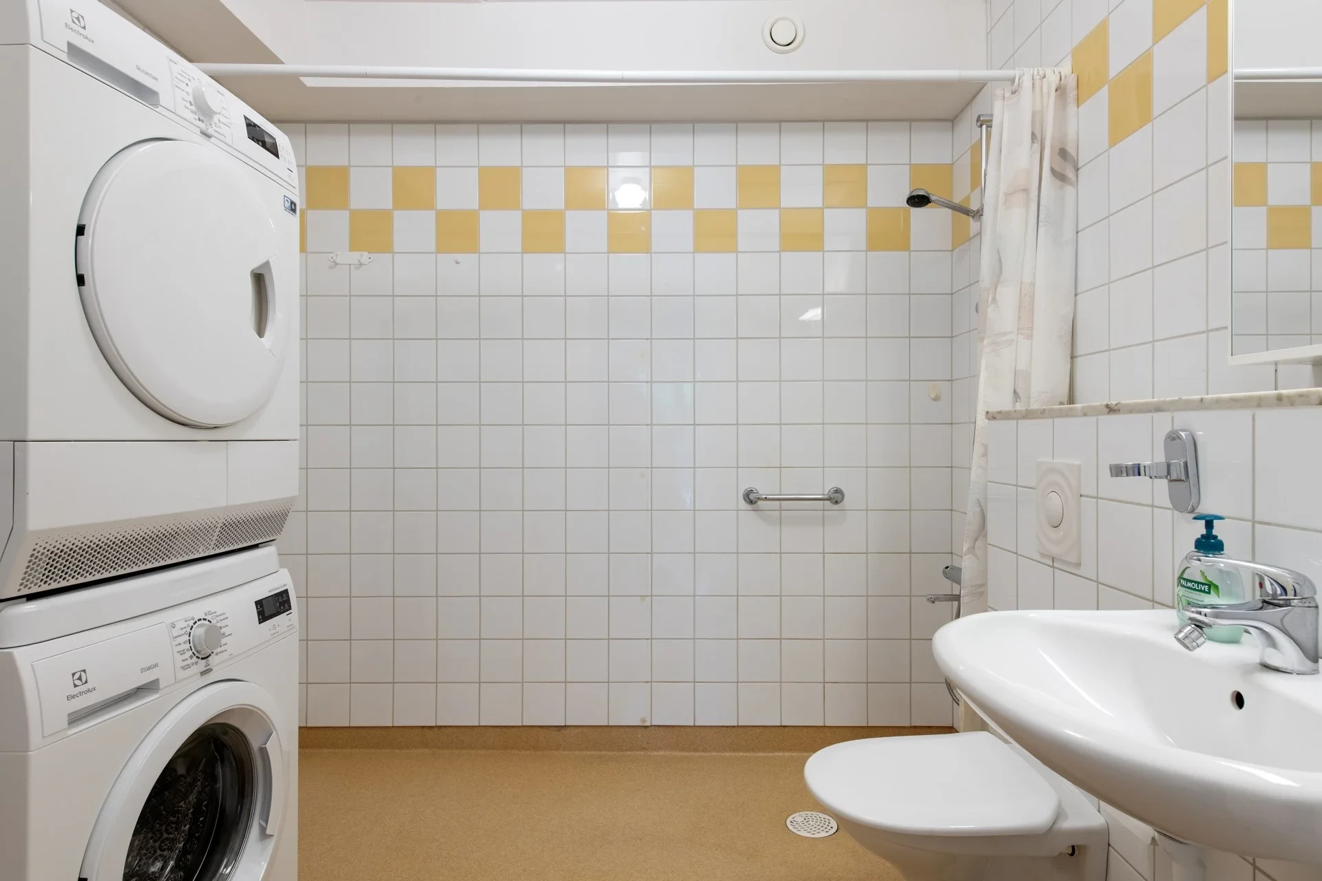3:a i markplan och egen uteplats i Kaptenshöjden!