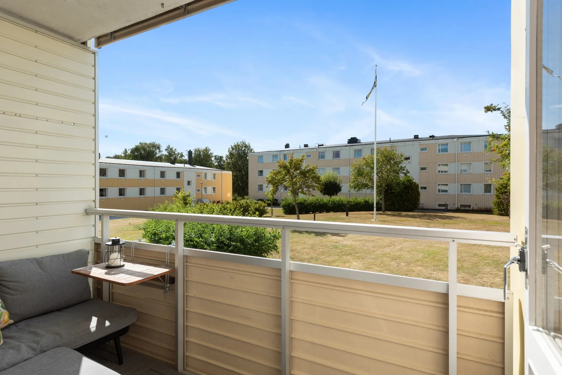Hemtrevlig tvåa i lugnt område med balkong mot väster!