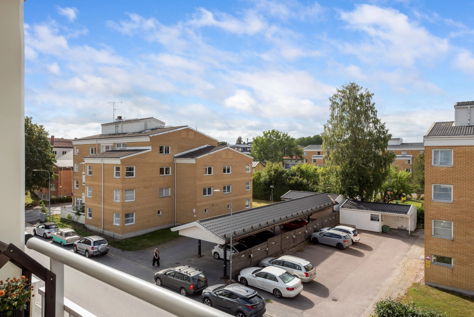 Mycket trivsam tvåa med toppenläge nära centrum!