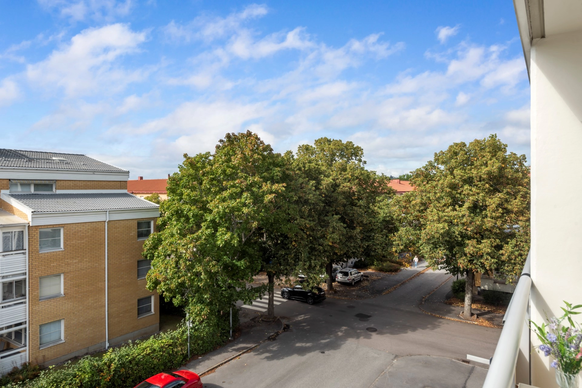 Mycket trivsam tvåa med toppenläge nära centrum!