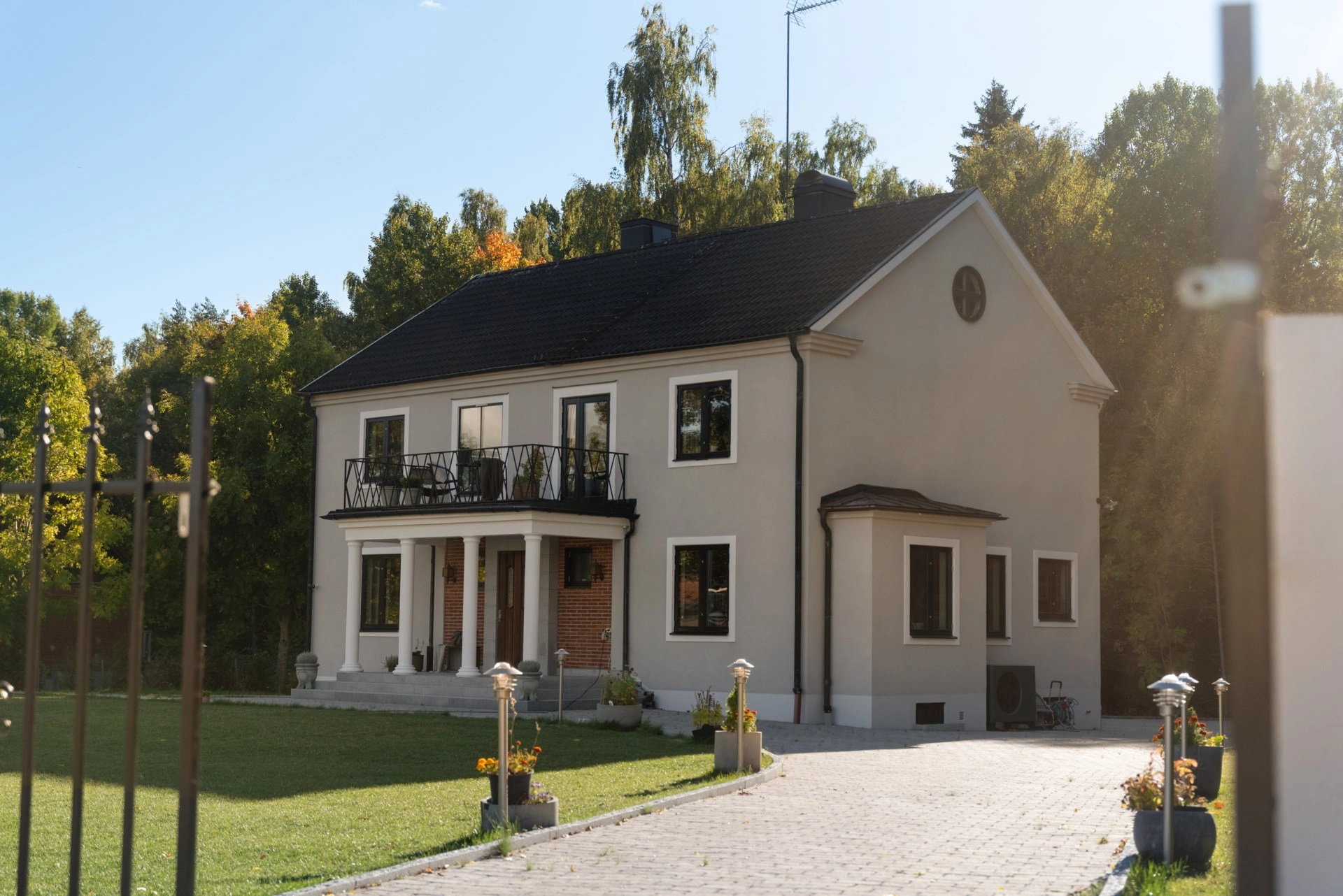 Karaktärsfull och pampig villa i Skebobruk!