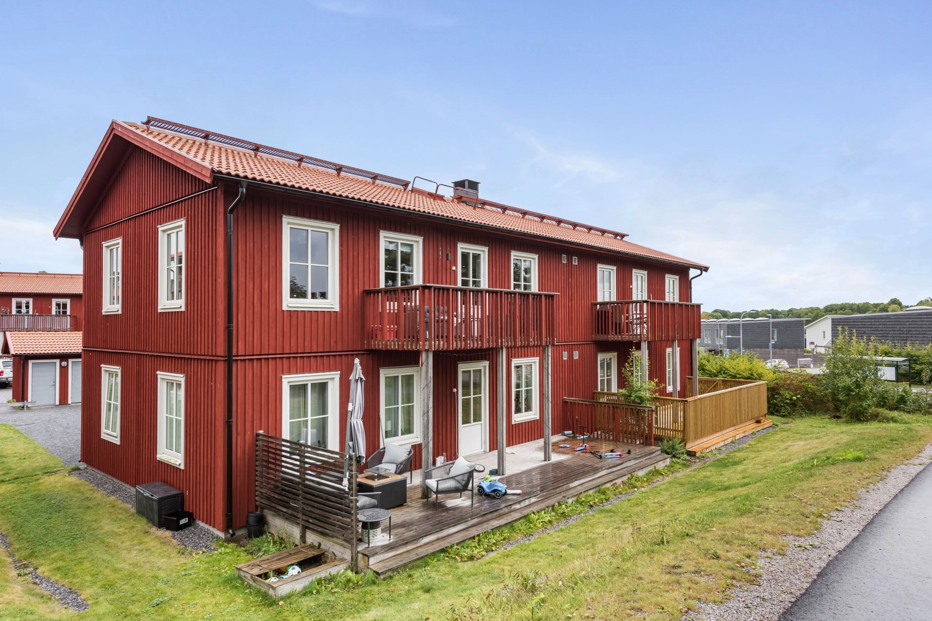Gavelfyra på övre plan med balkong i väster