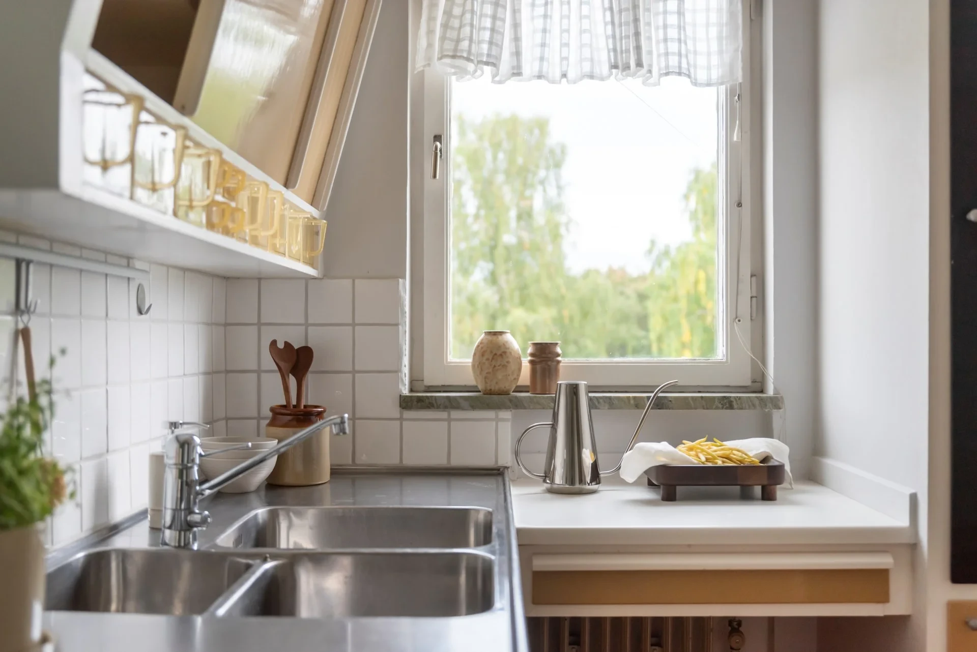 Välplanerad och charmig etta med perfekt pendlarläge